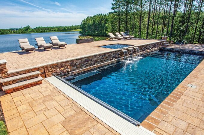 Fibreglass vs Vinyl Pools: Which is the Superior Choice?